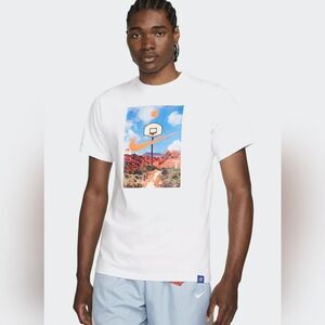 Nike Graphic Tee‎ Size S in white / blue NWT in packaging and unopened